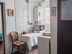 Doamna Ghica, Ziduri Intre Vii